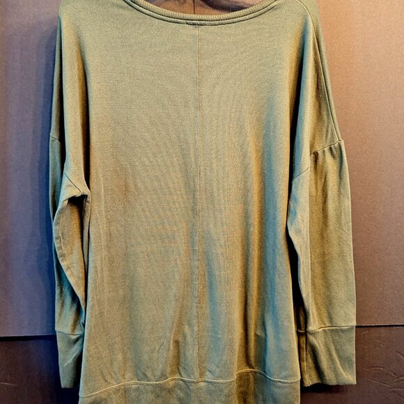 Long Sleeve Time and Tru Sweater Shirt, XL - Picture 2 of 2